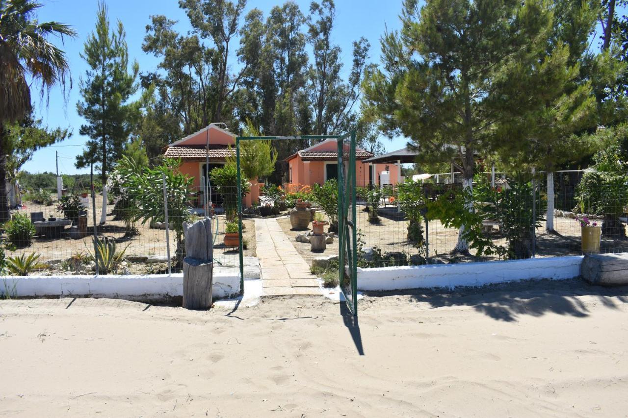 Bouka Beachfront Bungalows Ájosz Nikólaosz Kültér fotó